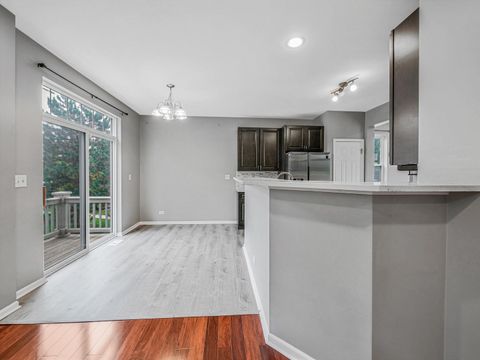 Tiny photo for 1090 Maubert Court, Carol Stream, IL 60188 (MLS # 12500615)