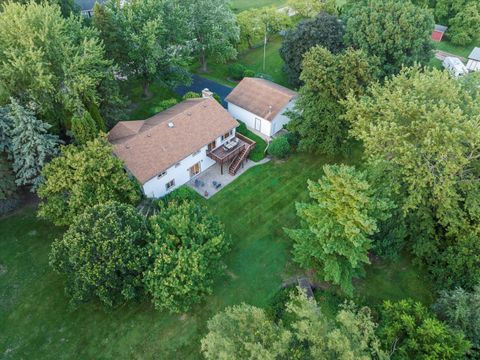 Tiny photo for 41W455 Brierwood Drive, St. Charles, IL 60175 (MLS # 12449872)