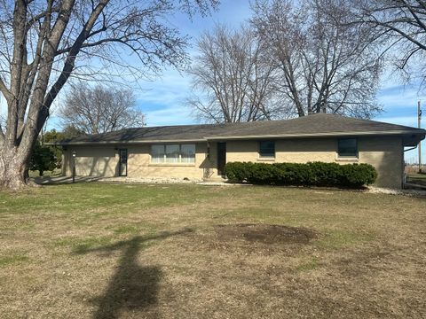 Photo of 2408 16th Avenue, Sterling, IL 61081 (MLS # 12552223)