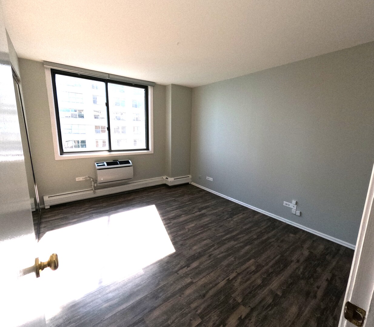 6325 N Sheridan Road 2003