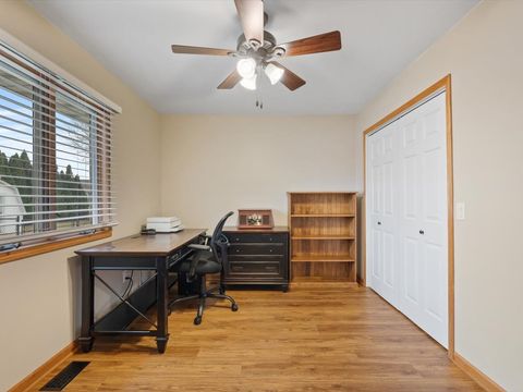 Tiny photo for 3125 Castlebury Place, Galesburg, IL 61401 (MLS # 12568044)