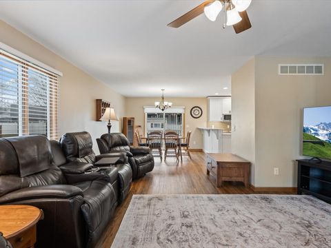 Tiny photo for 3125 Castlebury Place, Galesburg, IL 61401 (MLS # 12568044)