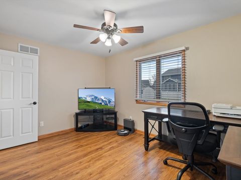 Tiny photo for 3125 Castlebury Place, Galesburg, IL 61401 (MLS # 12568044)