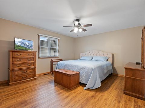 Tiny photo for 3125 Castlebury Place, Galesburg, IL 61401 (MLS # 12568044)