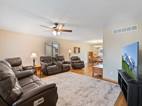 Tiny photo for 3125 Castlebury Place, Galesburg, IL 61401 (MLS # 12568044)