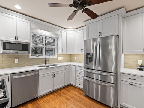 Tiny photo for 3125 Castlebury Place, Galesburg, IL 61401 (MLS # 12568044)