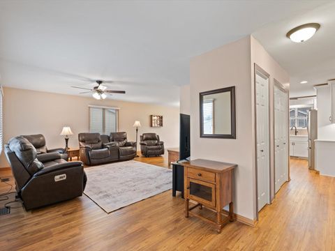 Tiny photo for 3125 Castlebury Place, Galesburg, IL 61401 (MLS # 12568044)