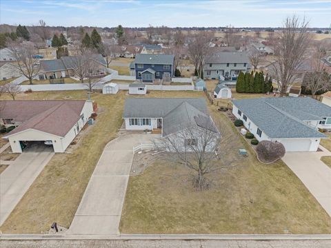 Tiny photo for 3125 Castlebury Place, Galesburg, IL 61401 (MLS # 12568044)