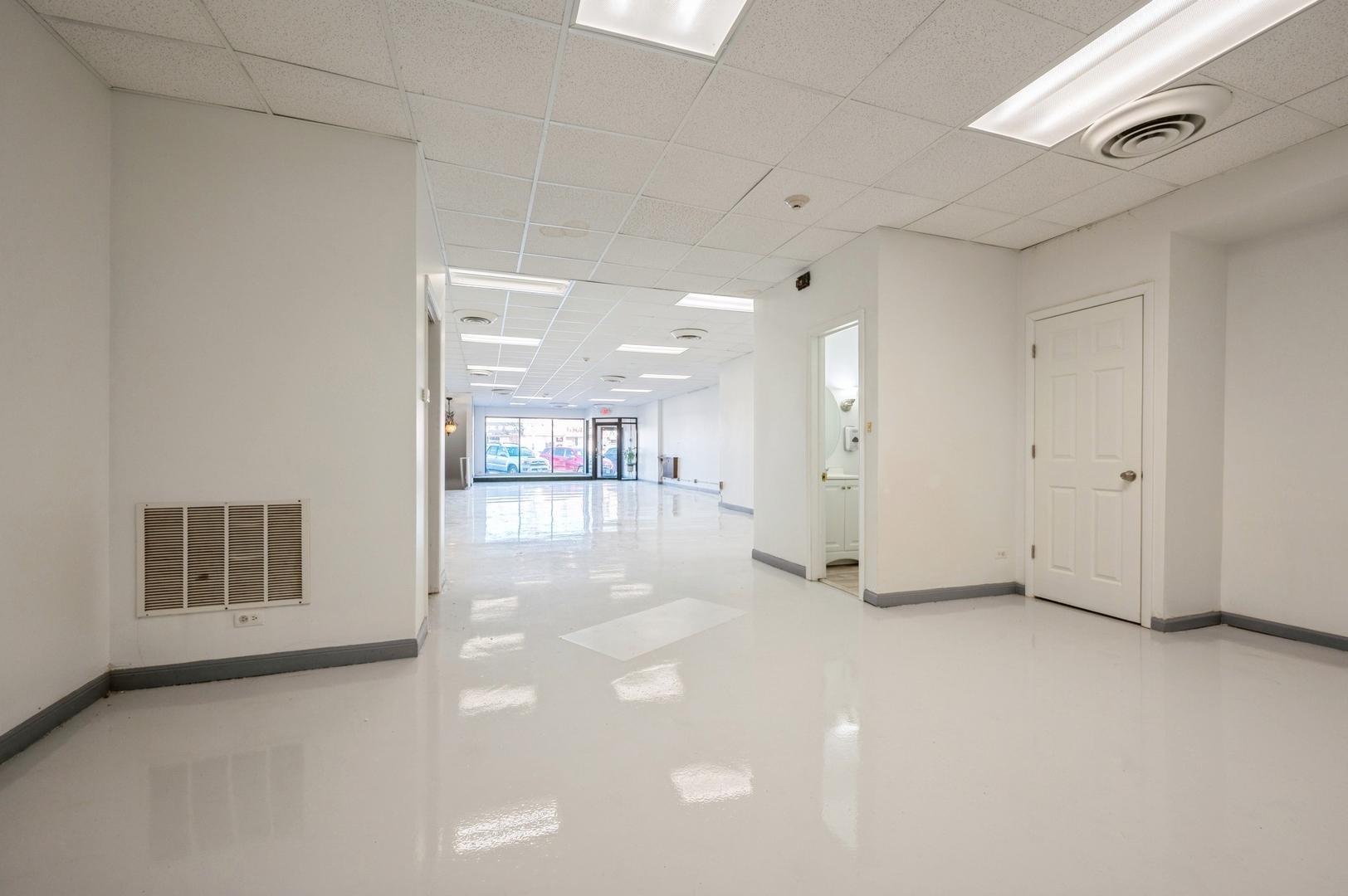 Berwyn, Illinois 60402, United States, ,Commercial,Active,146447