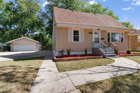 Photo of 14733 Clark Street, Dolton, IL 60419 (MLS # 12483836)