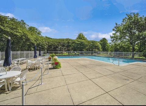 Tiny photo for 1500 Harbour Drive #2k, Wheeling, IL 60090 (MLS # 12457087)
