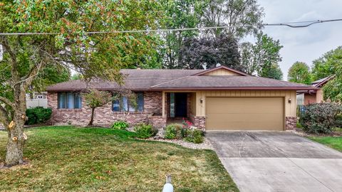 Photo of 1001 4H Road, Ottawa, IL 61350 (MLS # 12477048) Photo of 1001 4H Road, Ottawa, IL 61350 (MLS # 12477048)