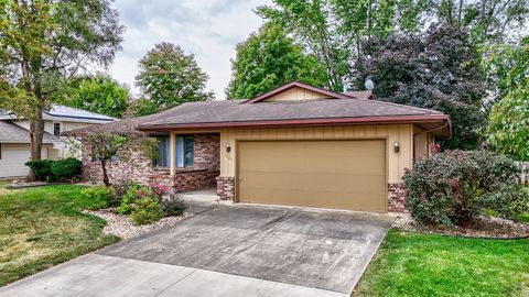 Tiny photo for 1001 4H Road, Ottawa, IL 61350 (MLS # 12477048)