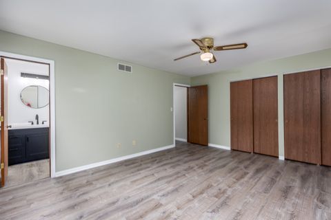 Tiny photo for 1001 4H Road, Ottawa, IL 61350 (MLS # 12477048)