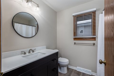 Tiny photo for 1001 4H Road, Ottawa, IL 61350 (MLS # 12477048)