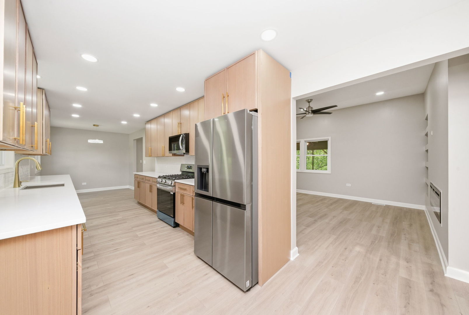 1302 S Lawler Avenue