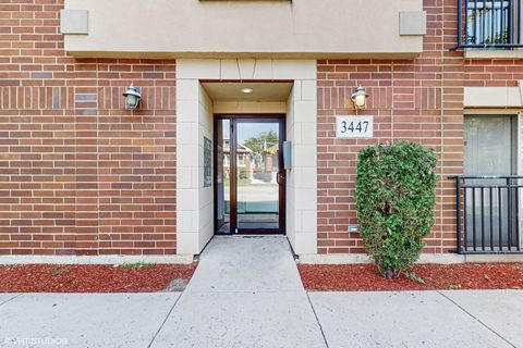 Tiny photo for 3447 Ridgeland Avenue #301, Berwyn, IL 60402 (MLS # 12431243)