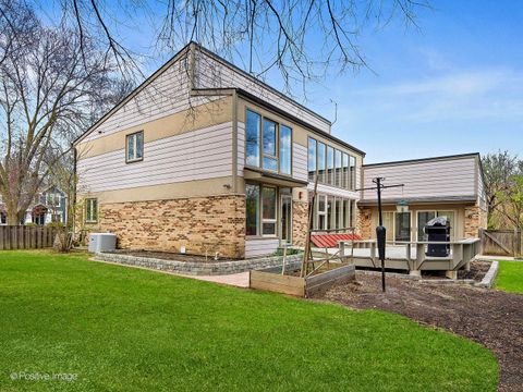 56 Birchwood Avenue Deerfield IL 60015