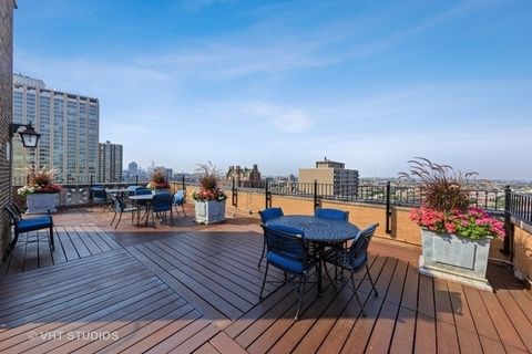 Tiny photo for 3500 N Lake Shore Drive #3C, Chicago, IL 60657 (MLS # 12437225)