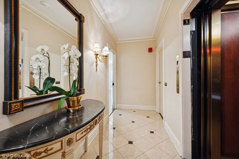 Tiny photo for 3500 N Lake Shore Drive #3C, Chicago, IL 60657 (MLS # 12437225)
