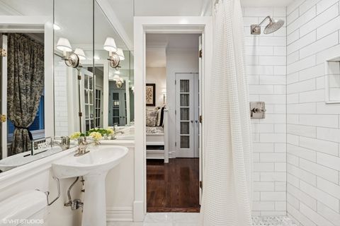 Tiny photo for 3500 N Lake Shore Drive #3C, Chicago, IL 60657 (MLS # 12437225)