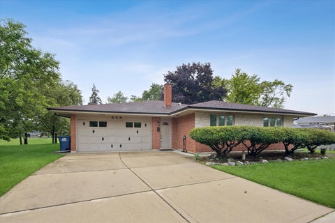 Photo of 459 W Millers Road, Des Plaines, IL 60016 (MLS # 12681487)