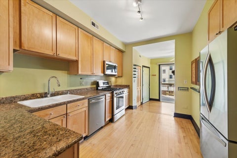 Tiny photo for 1455 W RASCHER Avenue #2W, Chicago, IL 60640 (MLS # 12755143)