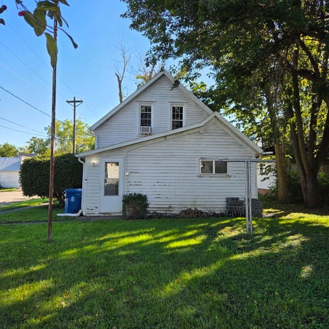 Tiny photo for 301 3rd Street, Sherrard, IL 61281 (MLS # 12773061)