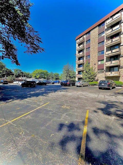 Tiny photo for 850 Des Plaines Avenue #409, Forest Park, IL 60130 (MLS # 12699552)
