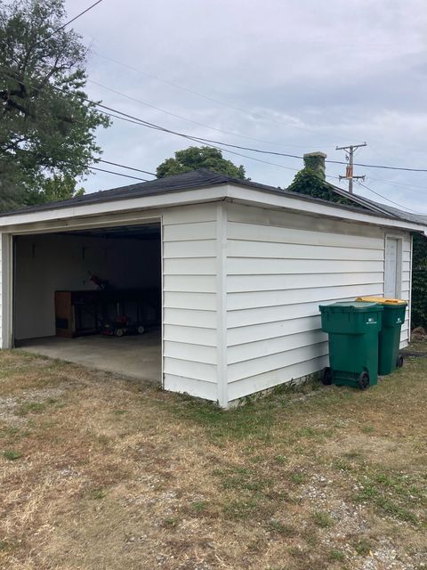Tiny photo for 1113 N Broadway Street, Joliet, IL 60435 (MLS # 12464039)