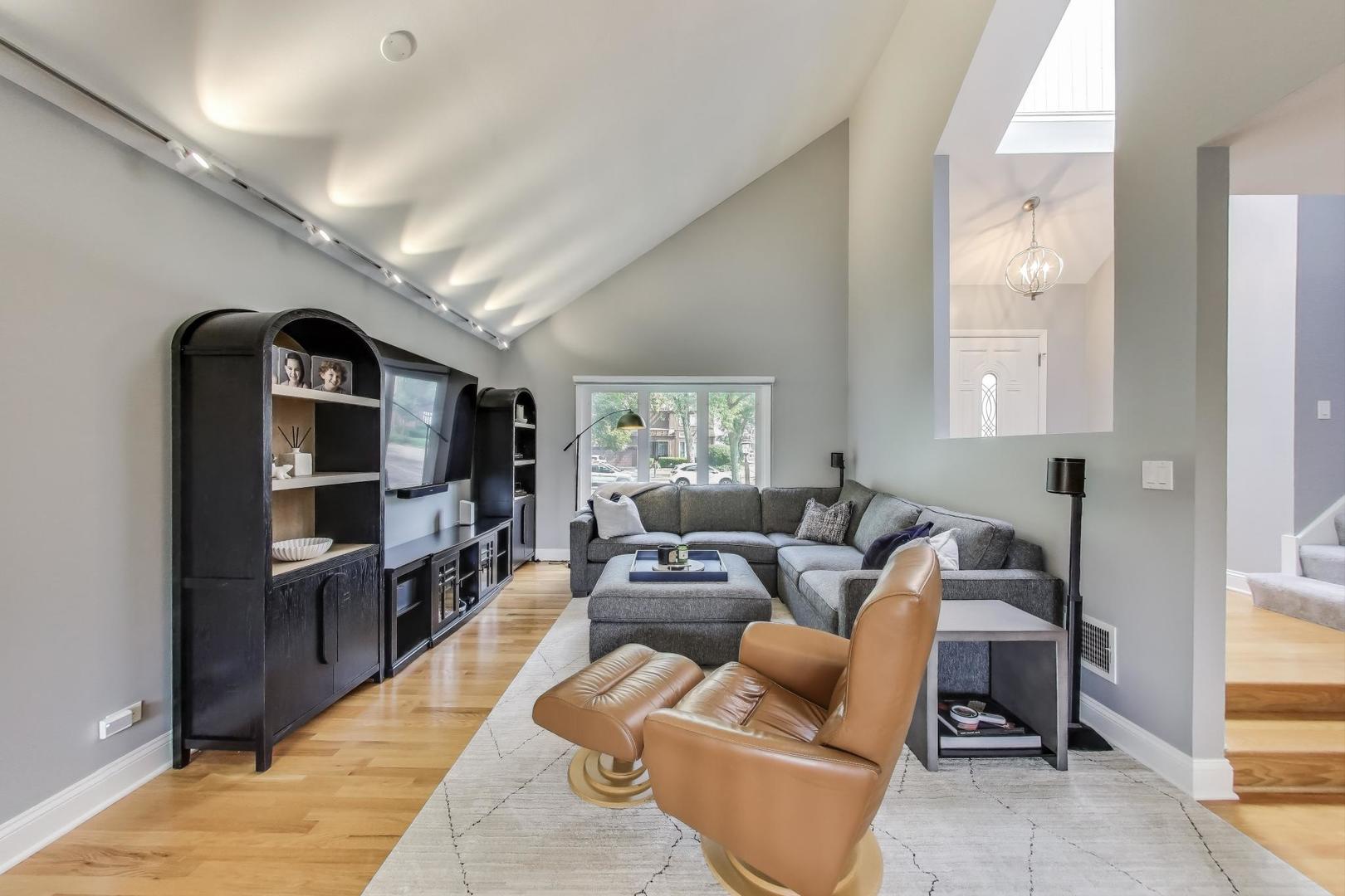 2466 Cobblewood Drive