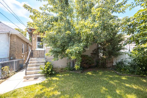 Tiny photo for 5024 W Nelson Street, Chicago, IL 60641 (MLS # 12730177)