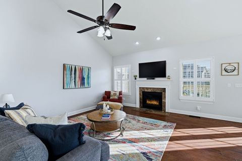 Tiny photo for 3813 Ridge Pointe Drive, Geneva, IL 60134 (MLS # 12584436)