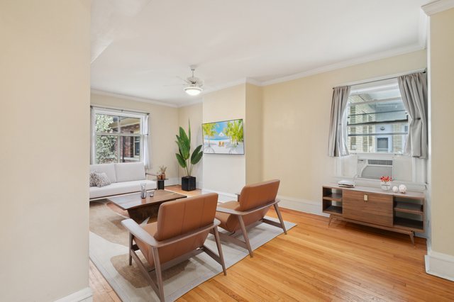 508 Lee Street 3E