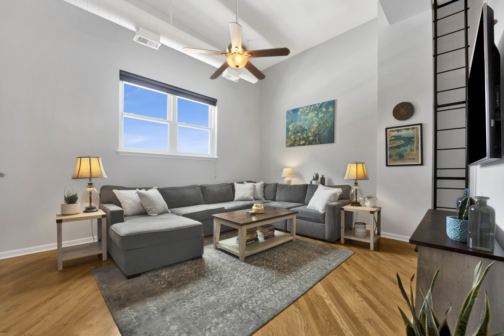 1019 W Jackson Boulevard 3J