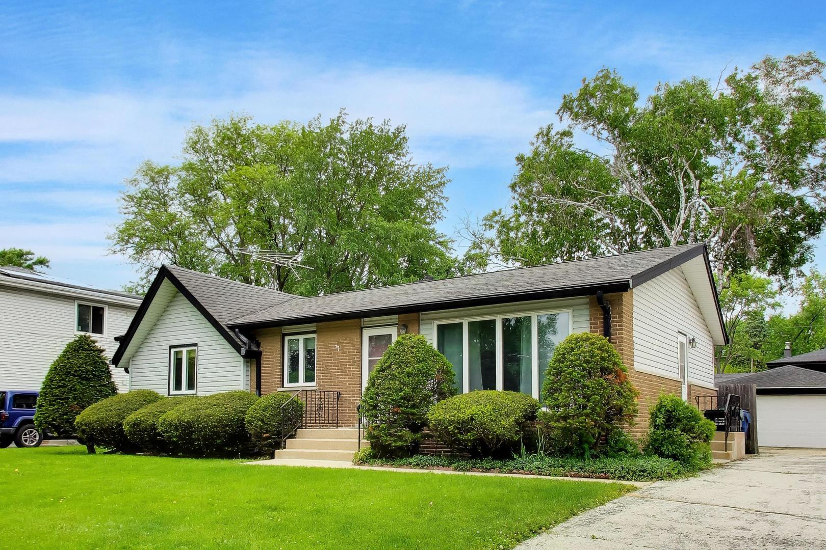 914 Coach Road