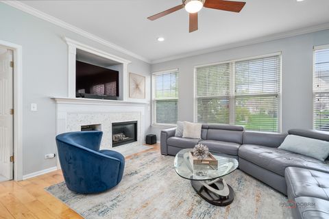 Tiny photo for 258 Colonial Drive, Vernon Hills, IL 60061 (MLS # 12631893)