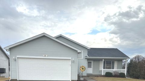 Tiny photo for 5 Emily Drive, Spring Valley, IL 61362 (MLS # 12585868)