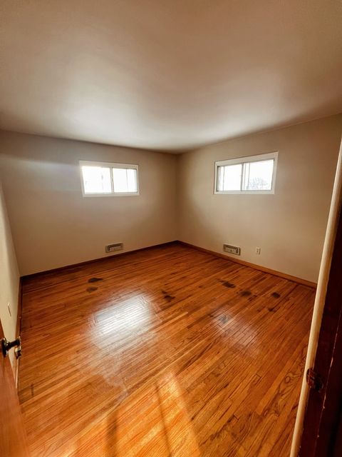 Tiny photo for 9 Cottonwood Street, Bloomington, IL 61701 (MLS # 12573284)