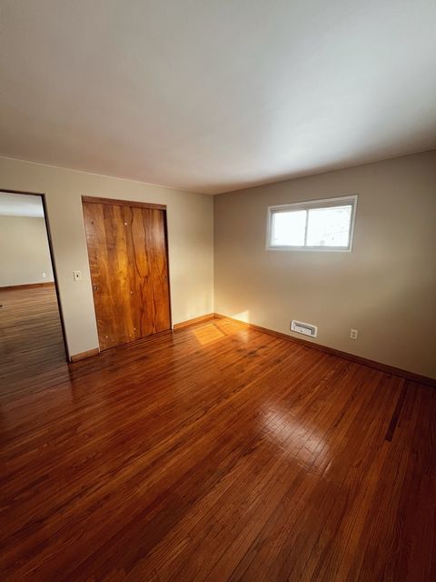 Tiny photo for 9 Cottonwood Street, Bloomington, IL 61701 (MLS # 12573284)