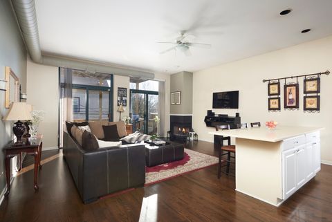 Tiny photo for 2360 N Janssen Street #2D, Chicago, IL 60614 (MLS # 12478505)