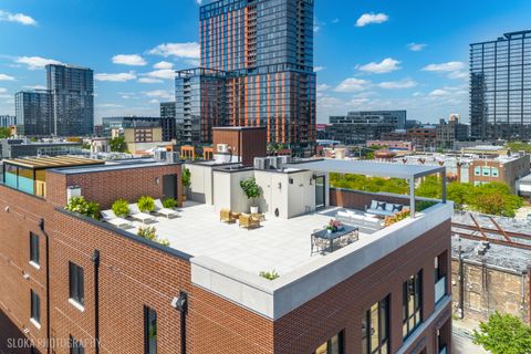 Tiny photo for 116 N Willard Court #PH01, Chicago, IL 60607 (MLS # 12488876)