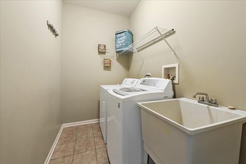 Tiny photo for 2984 Shamrock Circle, Elgin, IL 60124 (MLS # 12593021)
