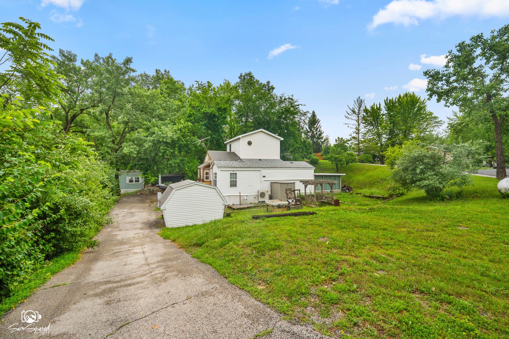 46 Lakeshore Drive