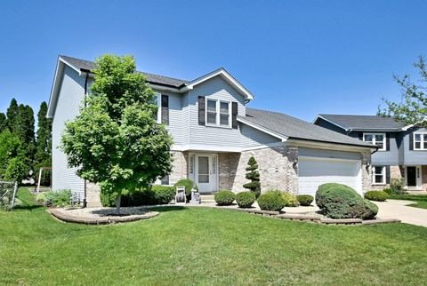 Tiny photo for 1350 W Barnwall Drive, Addison, IL 60101 (MLS # 12669409)
