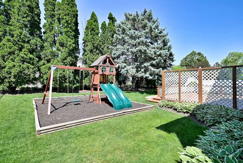 Tiny photo for 1350 W Barnwall Drive, Addison, IL 60101 (MLS # 12669409)