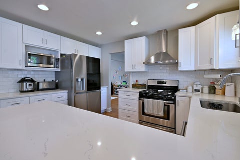 Tiny photo for 1350 W Barnwall Drive, Addison, IL 60101 (MLS # 12669409)