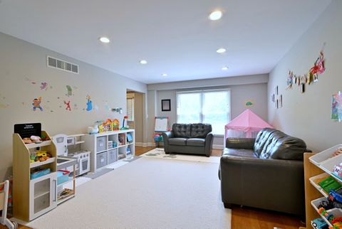 Tiny photo for 1350 W Barnwall Drive, Addison, IL 60101 (MLS # 12669409)