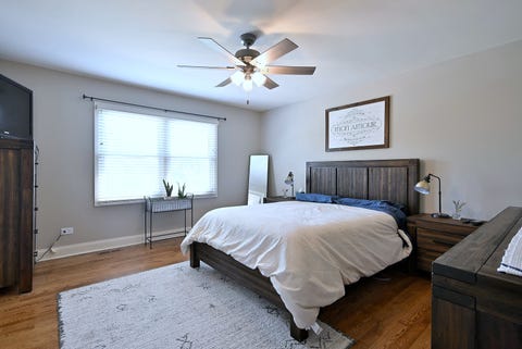 Tiny photo for 1350 W Barnwall Drive, Addison, IL 60101 (MLS # 12669409)