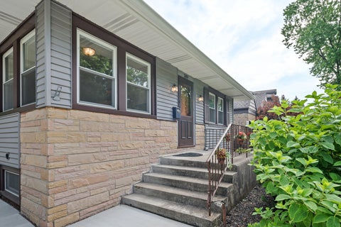Tiny photo for 389 Addison Road, Riverside, IL 60546 (MLS # 12664595)